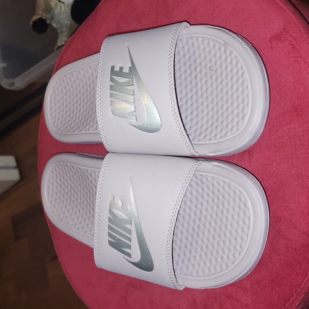 Nike slides
